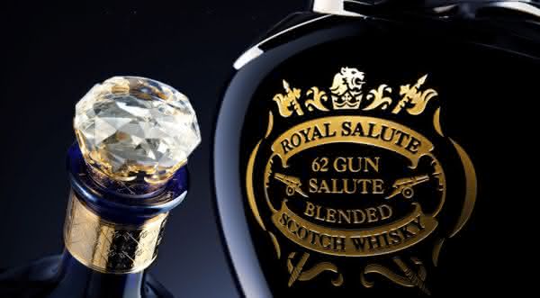 Chivas Regal Royal Salute  um dos whiskys mais caros do mundo